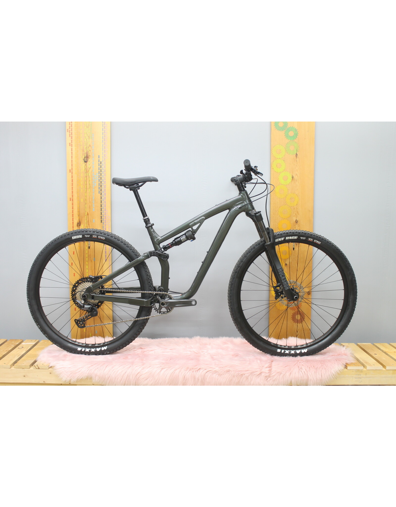 Salsa Salsa Spearfish 3.4 Deore Bike SM Black