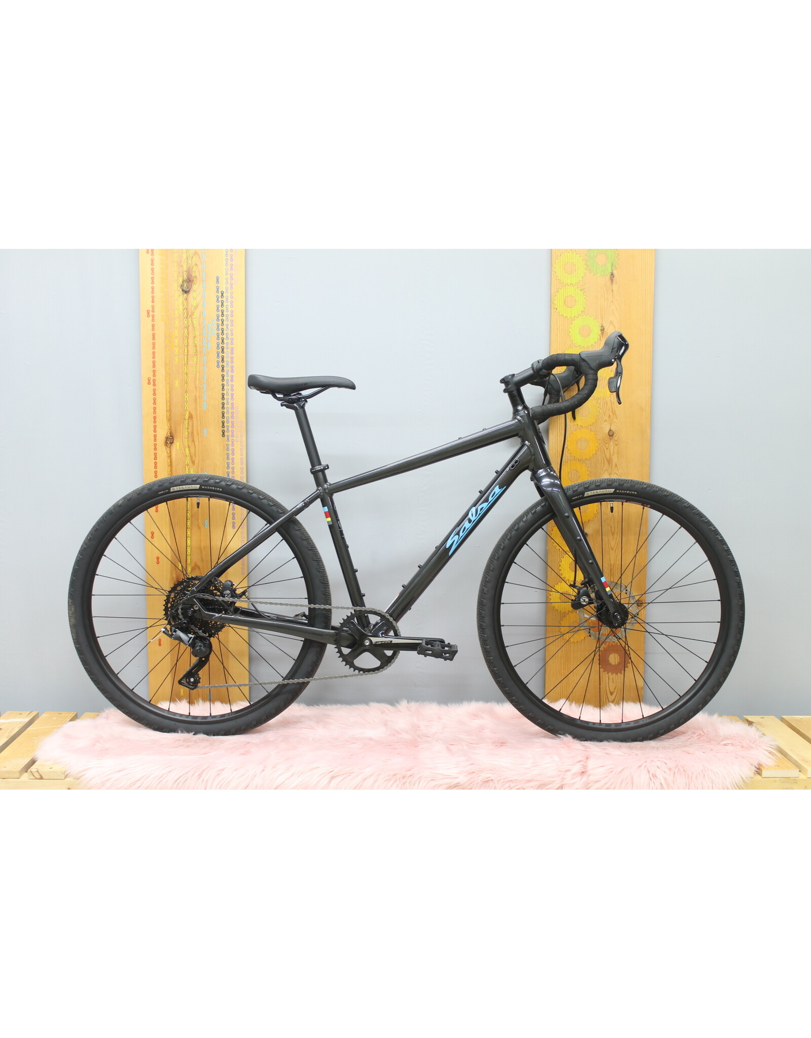 Salsa Salsa Journeyer Advent 650 Bike - 650b Aluminum Black 51cm