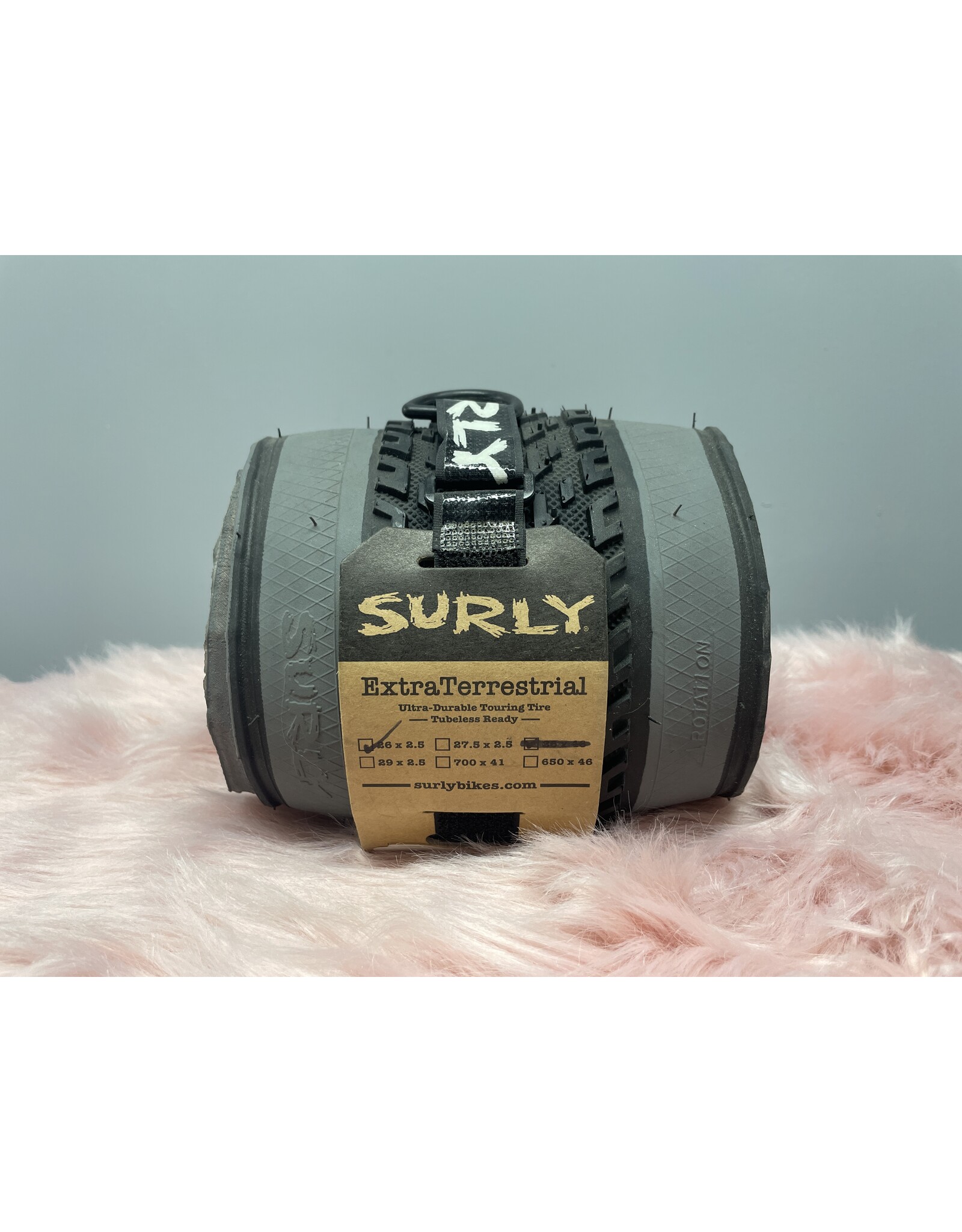 Surly Surly ExtraTerrestrial Tire - Tubeless, Folding, 60tpi Slate Sidewall 26 x 2.5