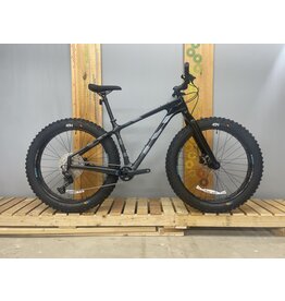 Salsa Salsa Beargrease Carbon Deore 11spd Fat Bike 27.5 Black Fade Medium