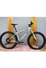 Surly Surly Karate Monkey Bike - 27.5", Steel, Snow Mold White, Medium