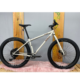 Surly Surly Karate Monkey Bike - 27.5", Steel, Snow Mold White, Medium