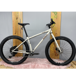 Surly Surly Karate Monkey Bike - 27.5", Steel, Snow Mold White, Large