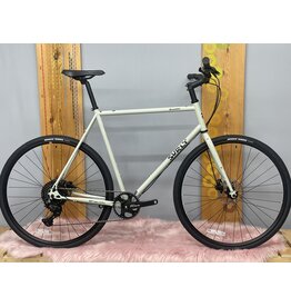 Surly Surly Preamble Flat Bar Bike - 700c, Steel, Best Buds Green, Large