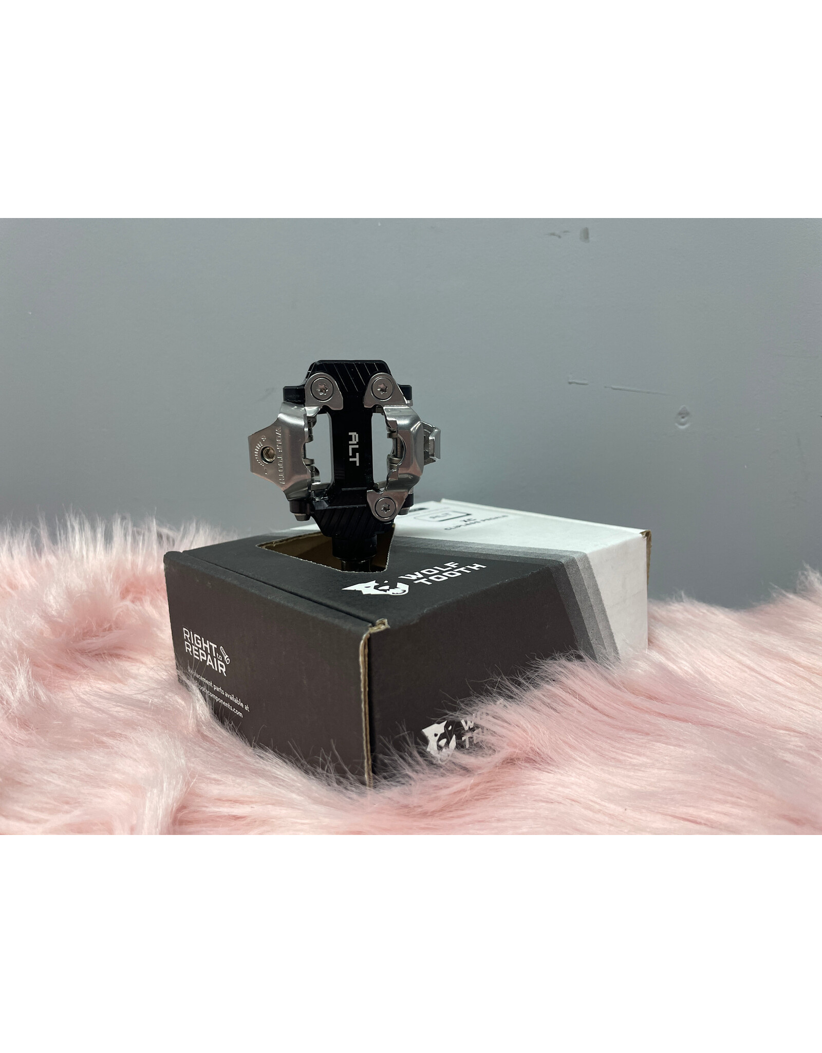 Wolf Tooth Clipless Pedal ALT Black