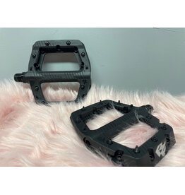 RaceFace Chester Pedals - Platform, Composite, 9/16", Small, Black