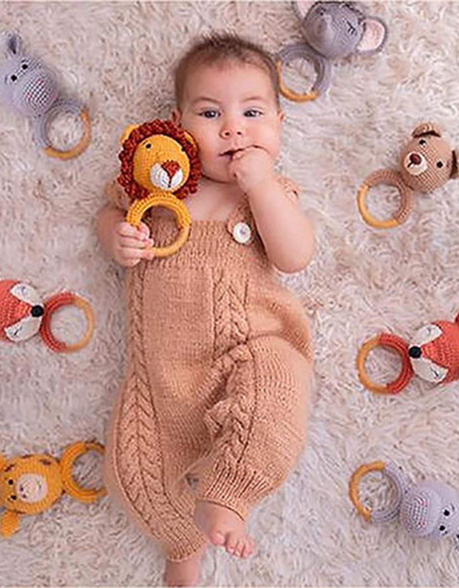 Circulo Amigurumi Kit Baby Rattle Collection Giraffe