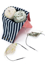 Della Q Nora Wrist Bag