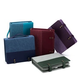 Della Q Hook and Needle Notebook