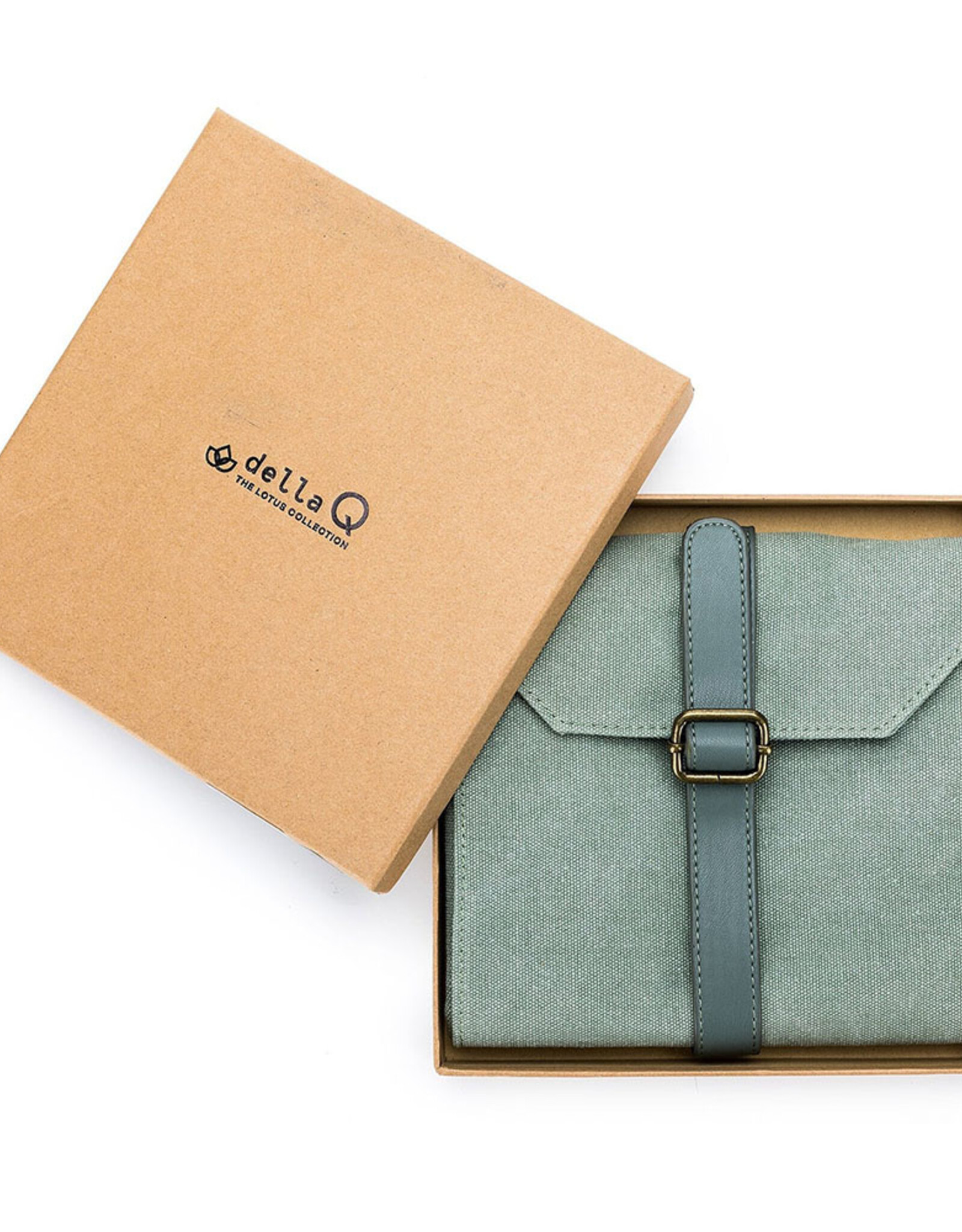 Della Q Canvas Needle Case