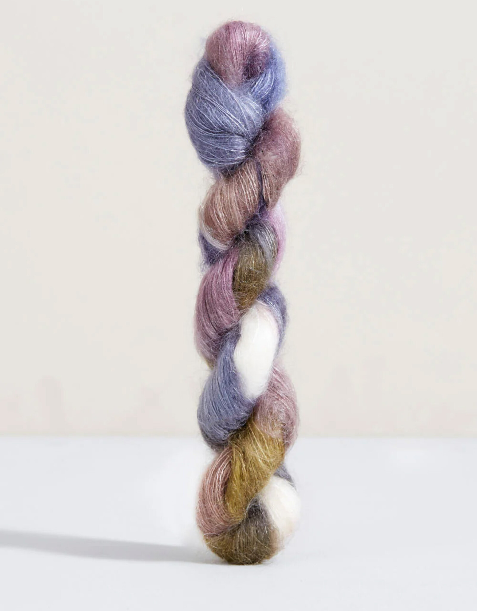 Urth Yarns Bonmoher
