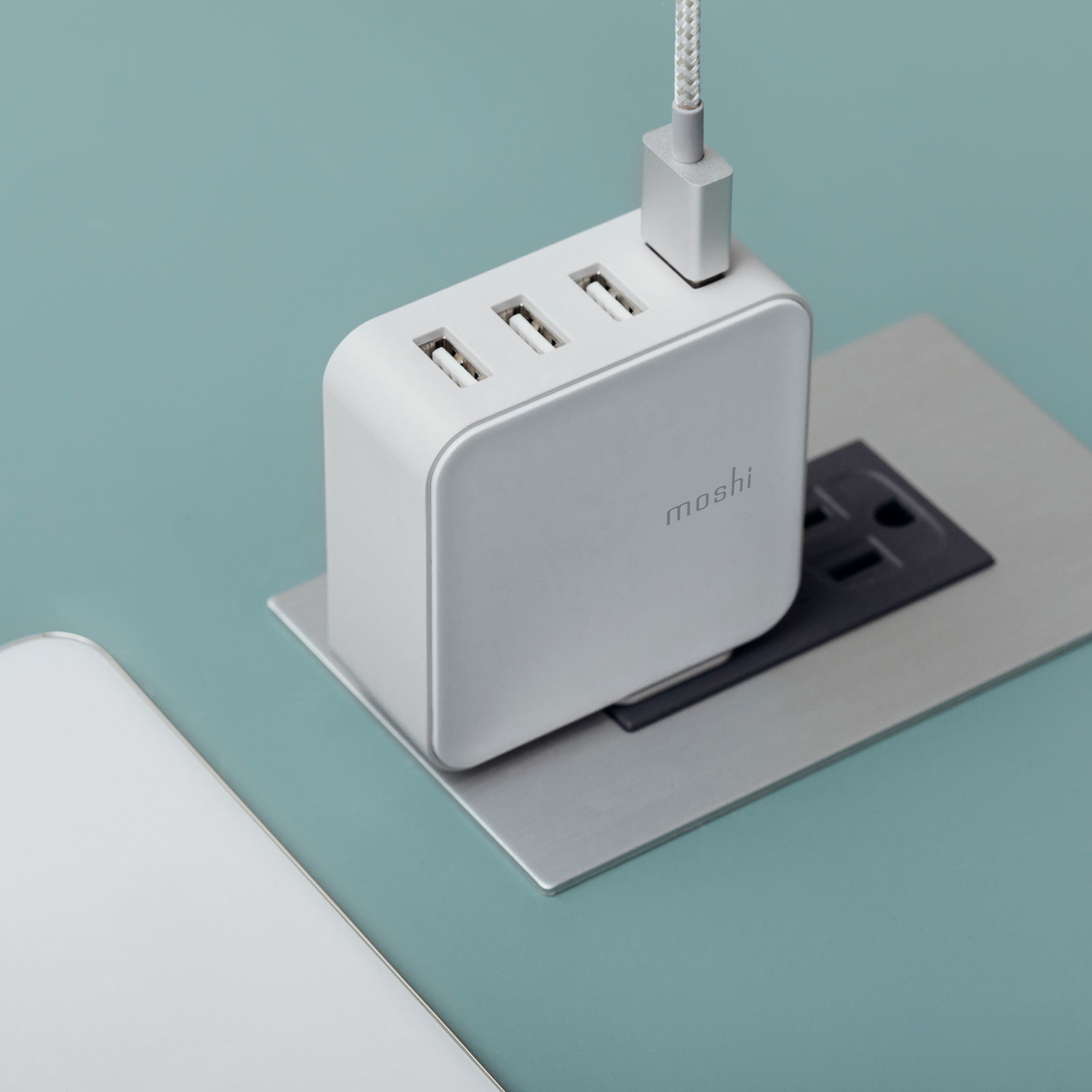 Moshi Moshi ProGeo 4-Port USB Wall Charger (35 W) US