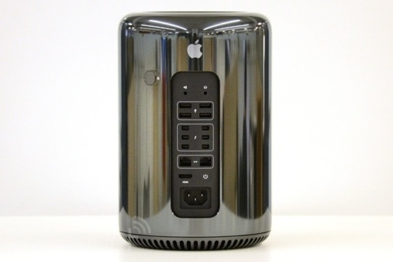 Pre-Loved Mac Pro / 6,1 cylinder / 3.7GHz 4-core / 16GB RAM / D300 graphics / 250GB flash boot drive