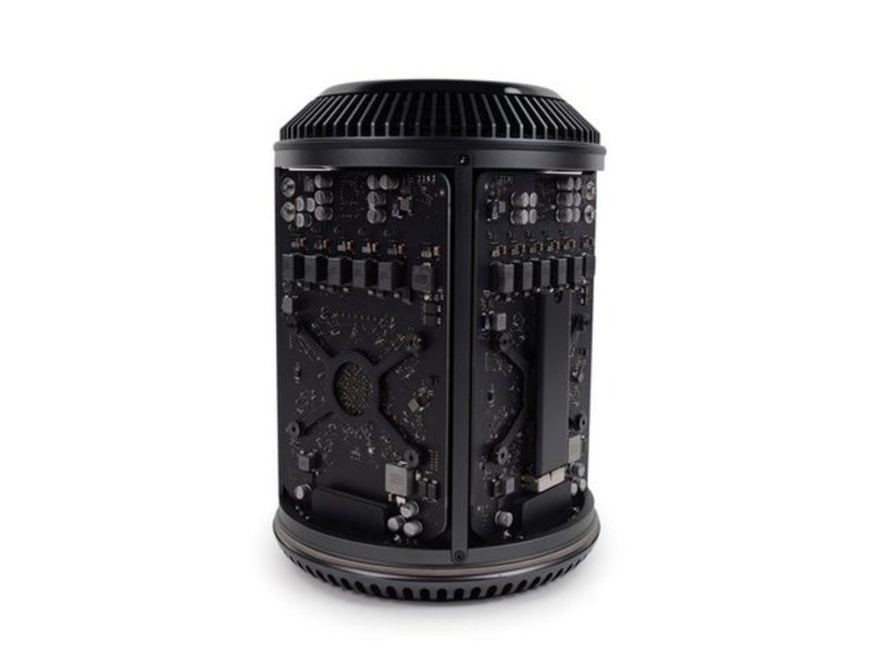 Pre-Loved Mac Pro / 6,1 cylinder / 3.7GHz 4-core / 16GB RAM / D300 graphics / 250GB flash boot drive