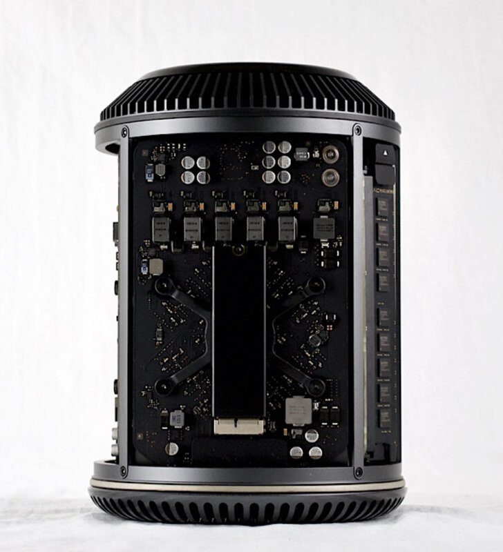 Mac Pro TrashCan 12-Core 2.7GHz/64GB/1TB SSD/D700/Late 13