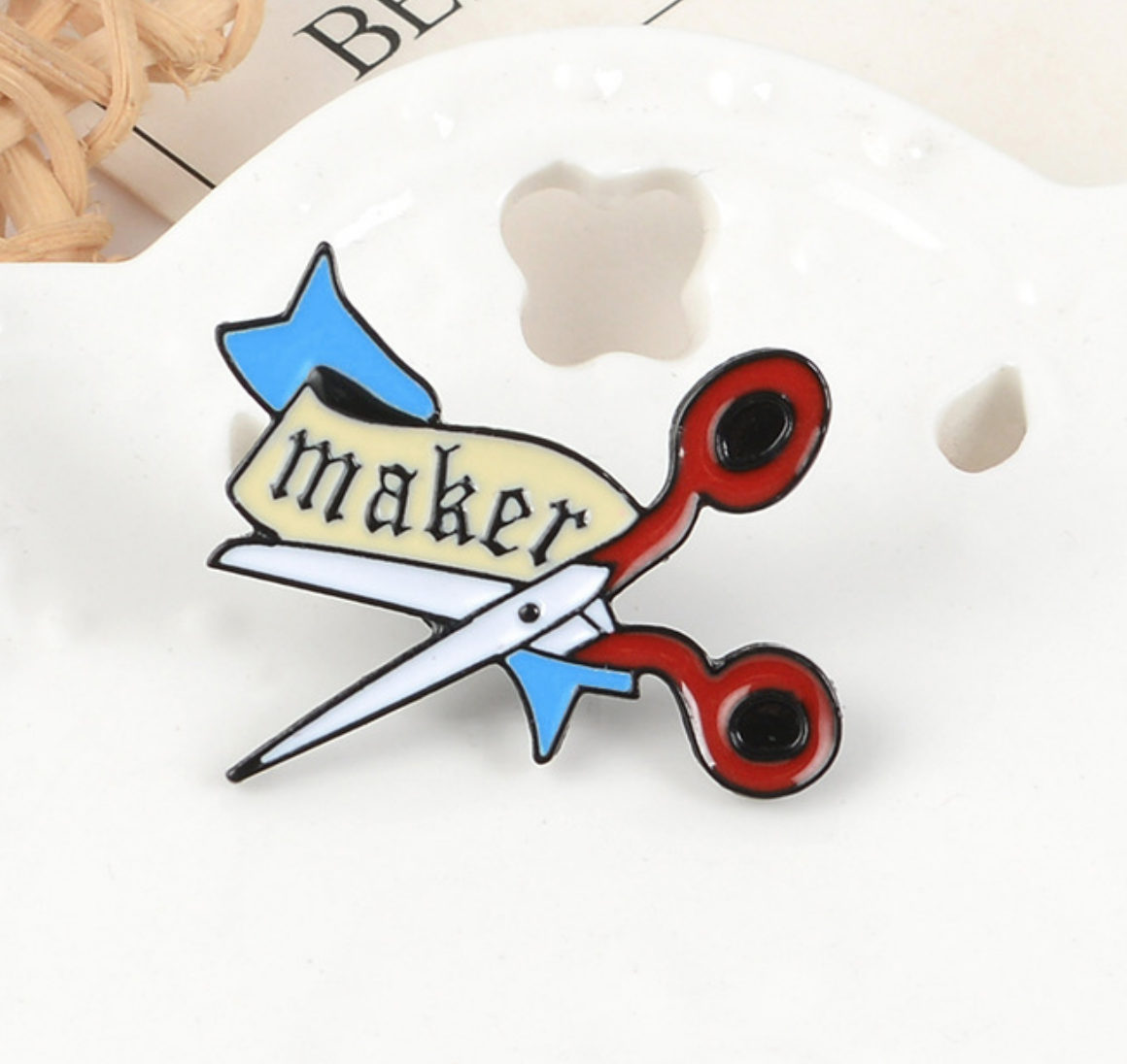 Xiu Hong Maker Pin