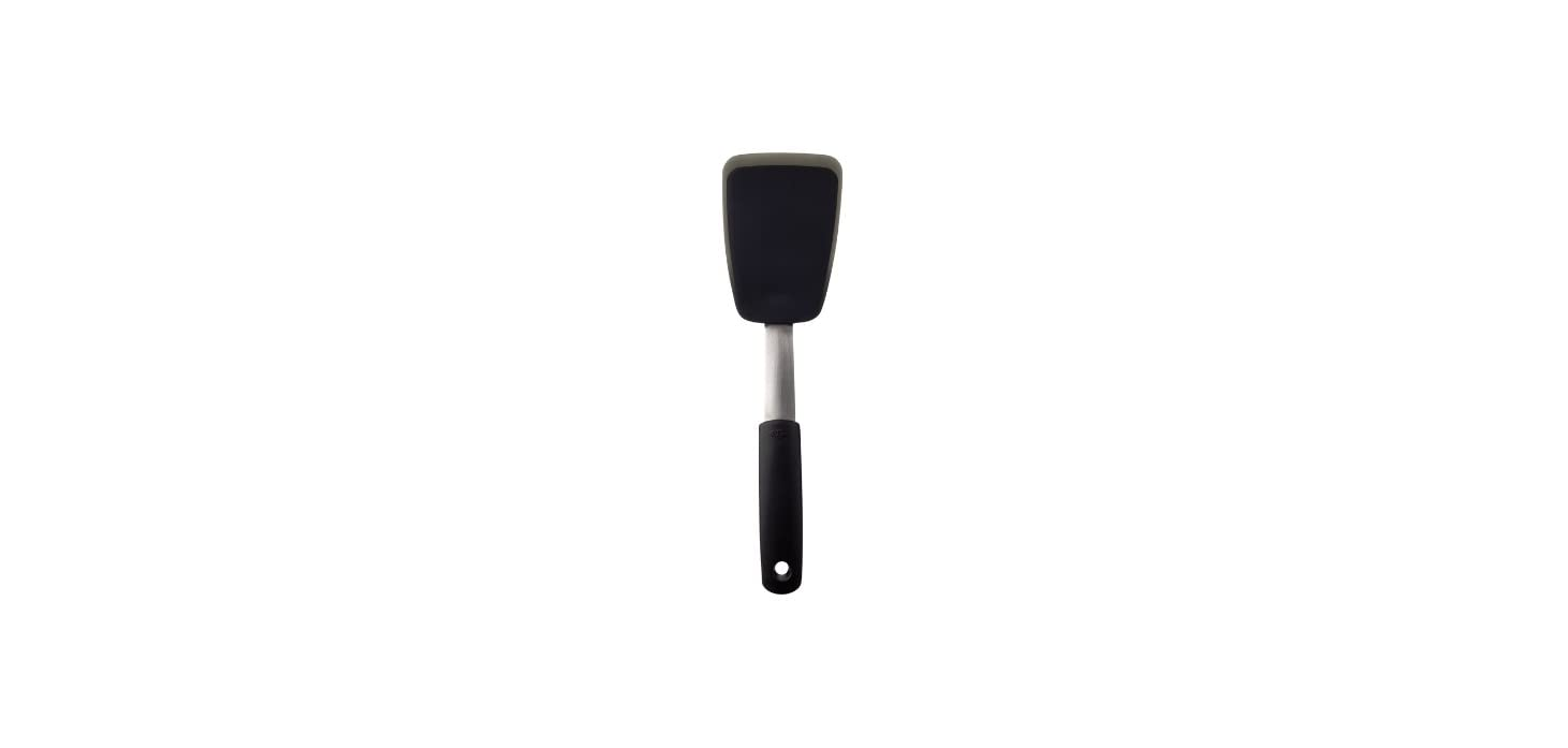https://cdn.shoplightspeed.com/shops/631982/files/22586459/oxo-oxo-silicone-spatula-med.jpg