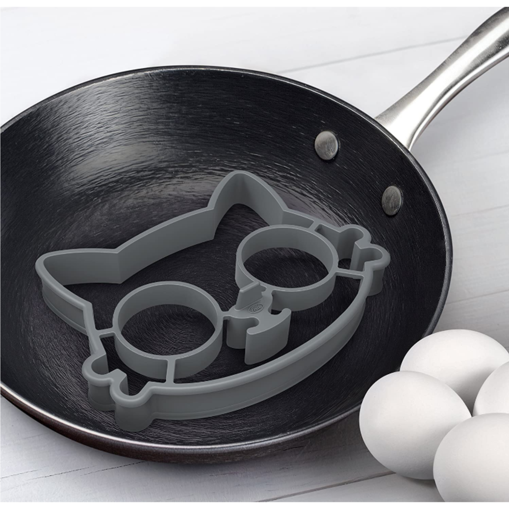 Fred & Friends Funny Side Up Egg Mold, Cat | Fred & Friends