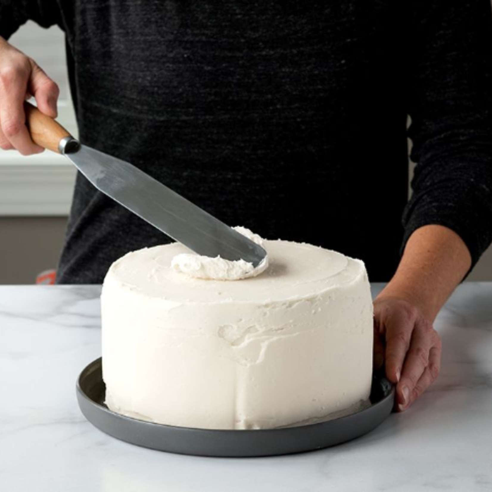 Sur La Table Straight Icing Spatula