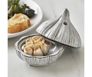 Excellent garlic roaster For Seamless And Fun Baking 