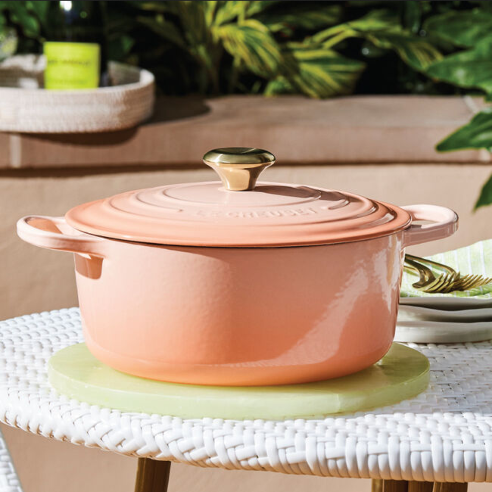 Le Creuset Signature Round Dutch Oven, 5.5 Qt, Peche