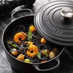 Le Creuset Signature Round Dutch Oven - Licorice | Le Creuset
