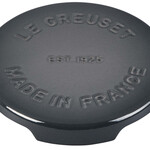 Le Creuset Signature Trivet - Oyster, 8.8" | Le Creuset