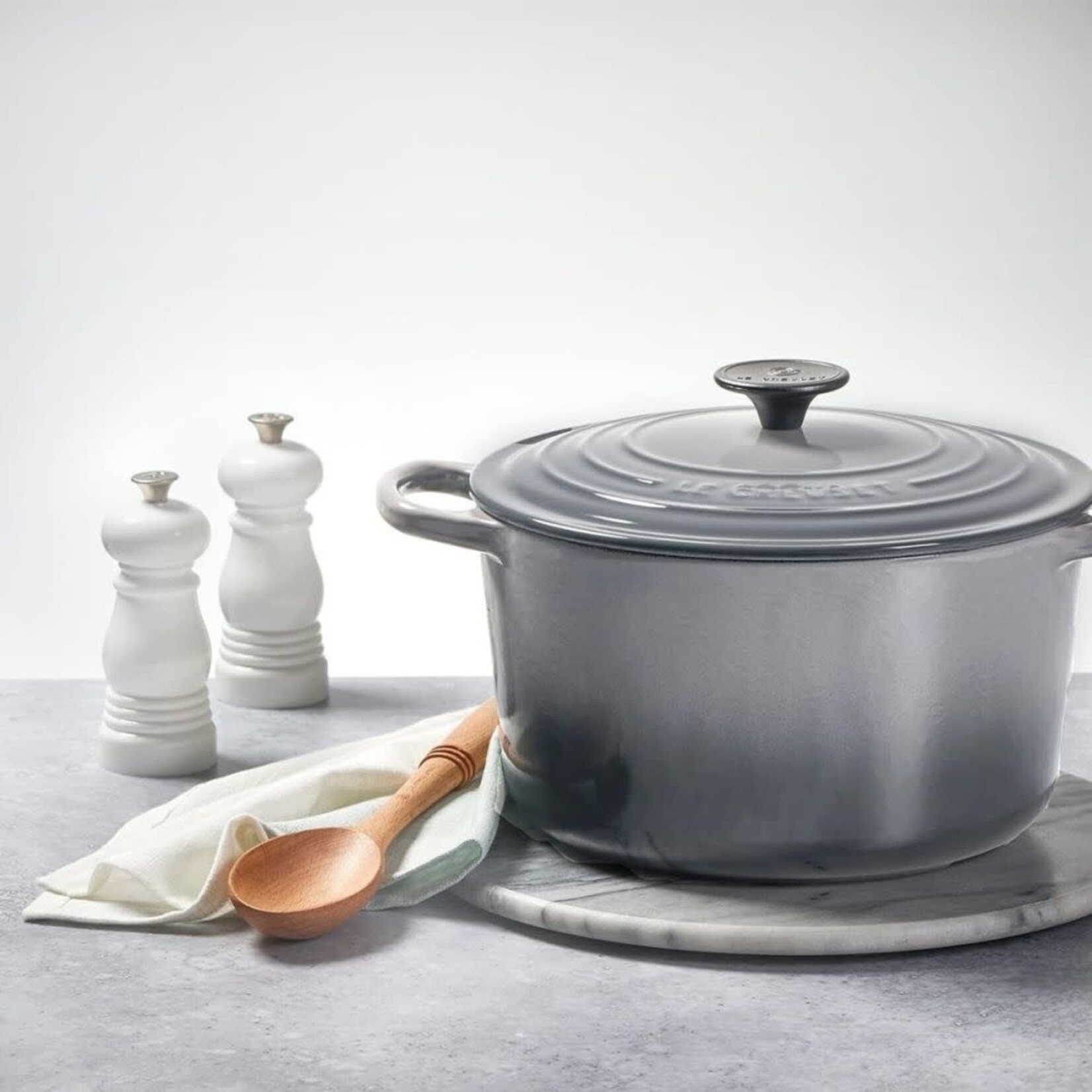 Le Creuset Petite Salt and Pepper Mill Set - White, 5" x 2" each | Le Creuset