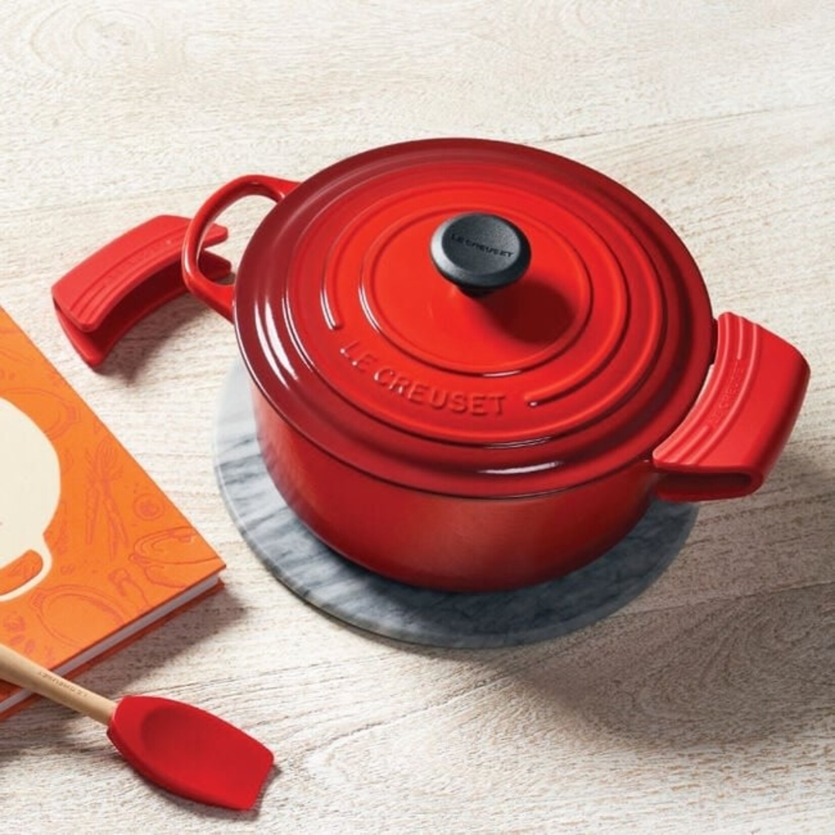 Le Creuset each Silicone Pot Grips Set - Cerise 5" x 2 1/2" | Le Creuset
