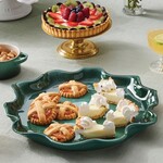 Le Creuset Serving Platter - Sea Salt, 14" | Le Creuset