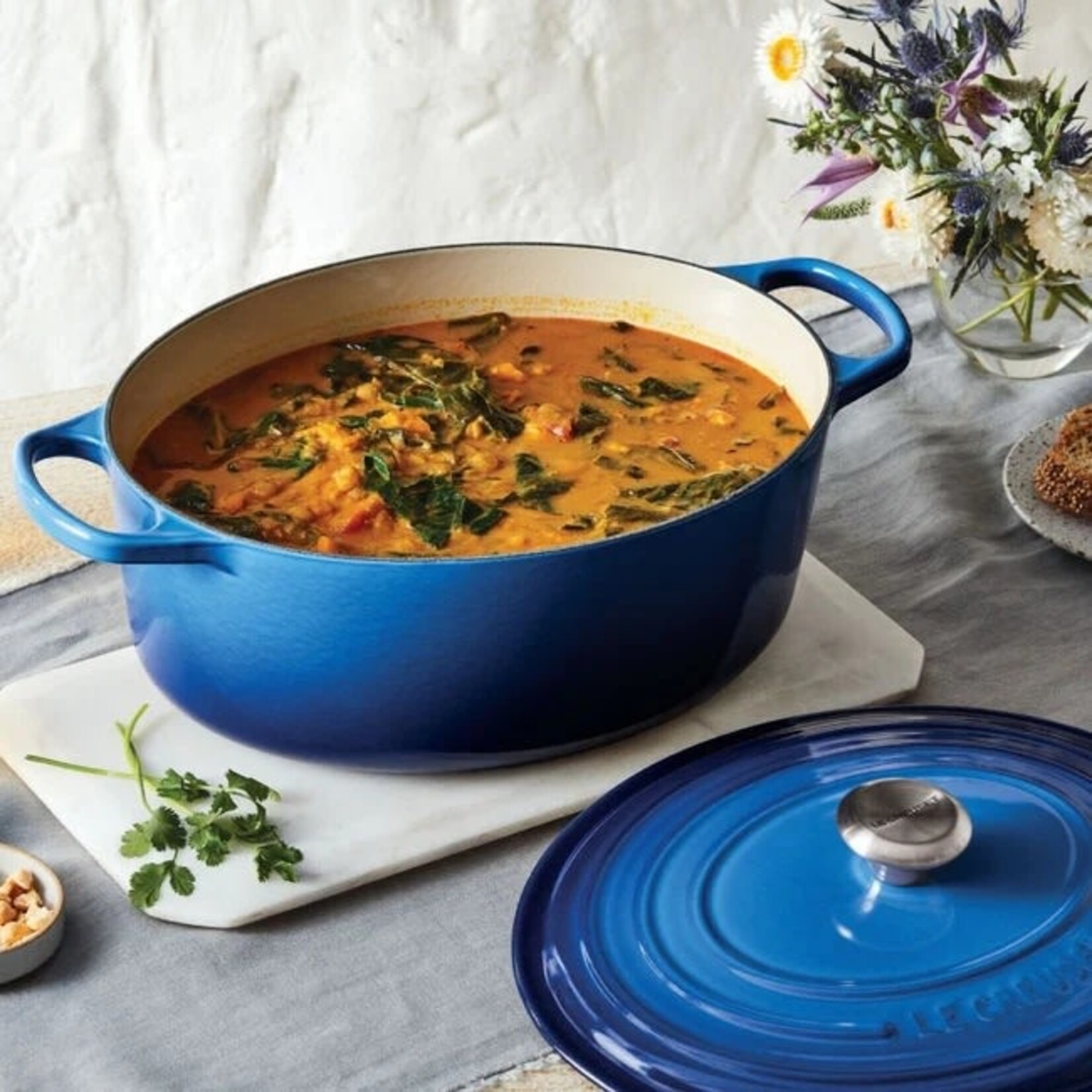 Le Creuset Signature Oval Dutch Oven - Marseille, 5 qt. | Le Creuset