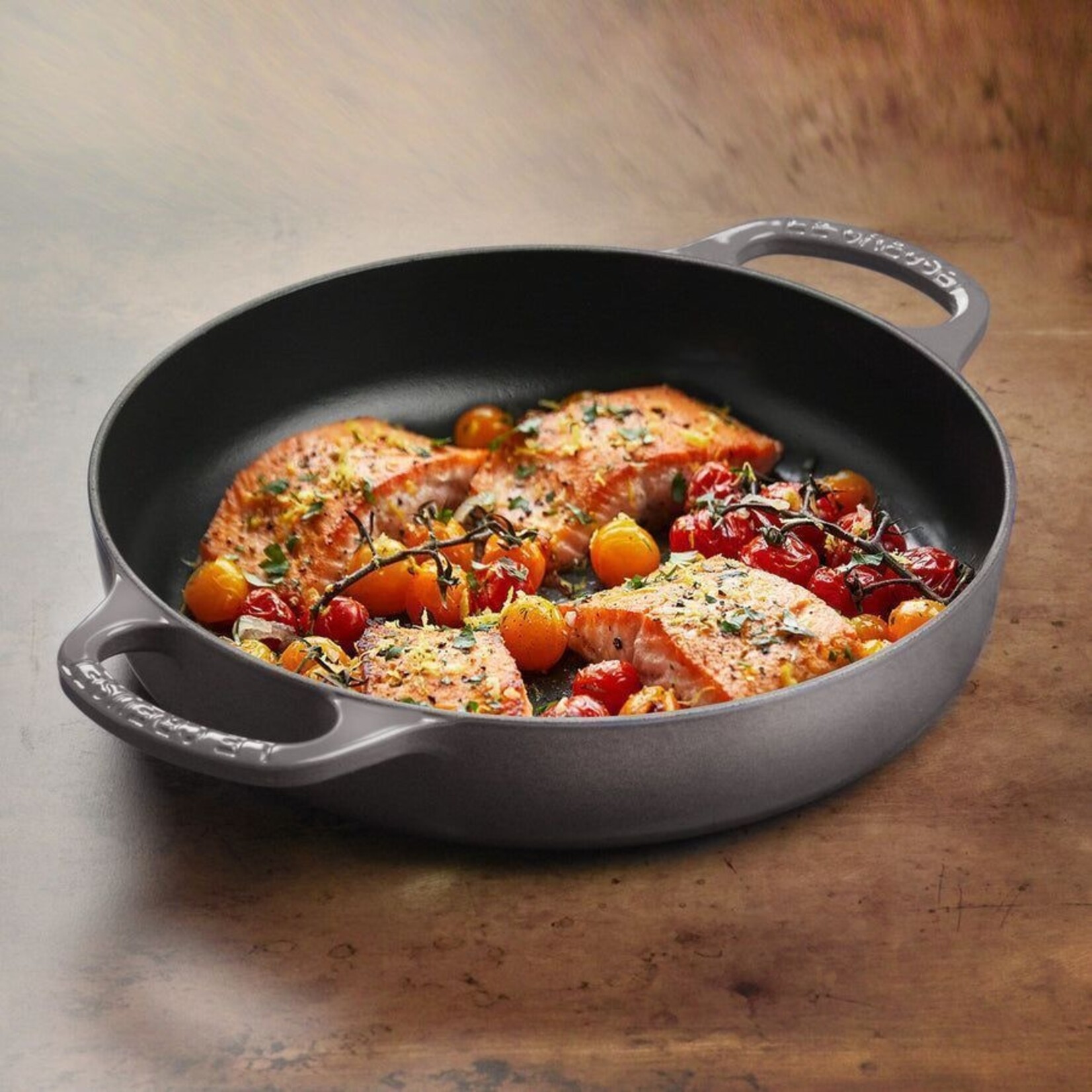 Le Creuset Signature Everyday Pan - Oyster, 11" | Le Creuset
