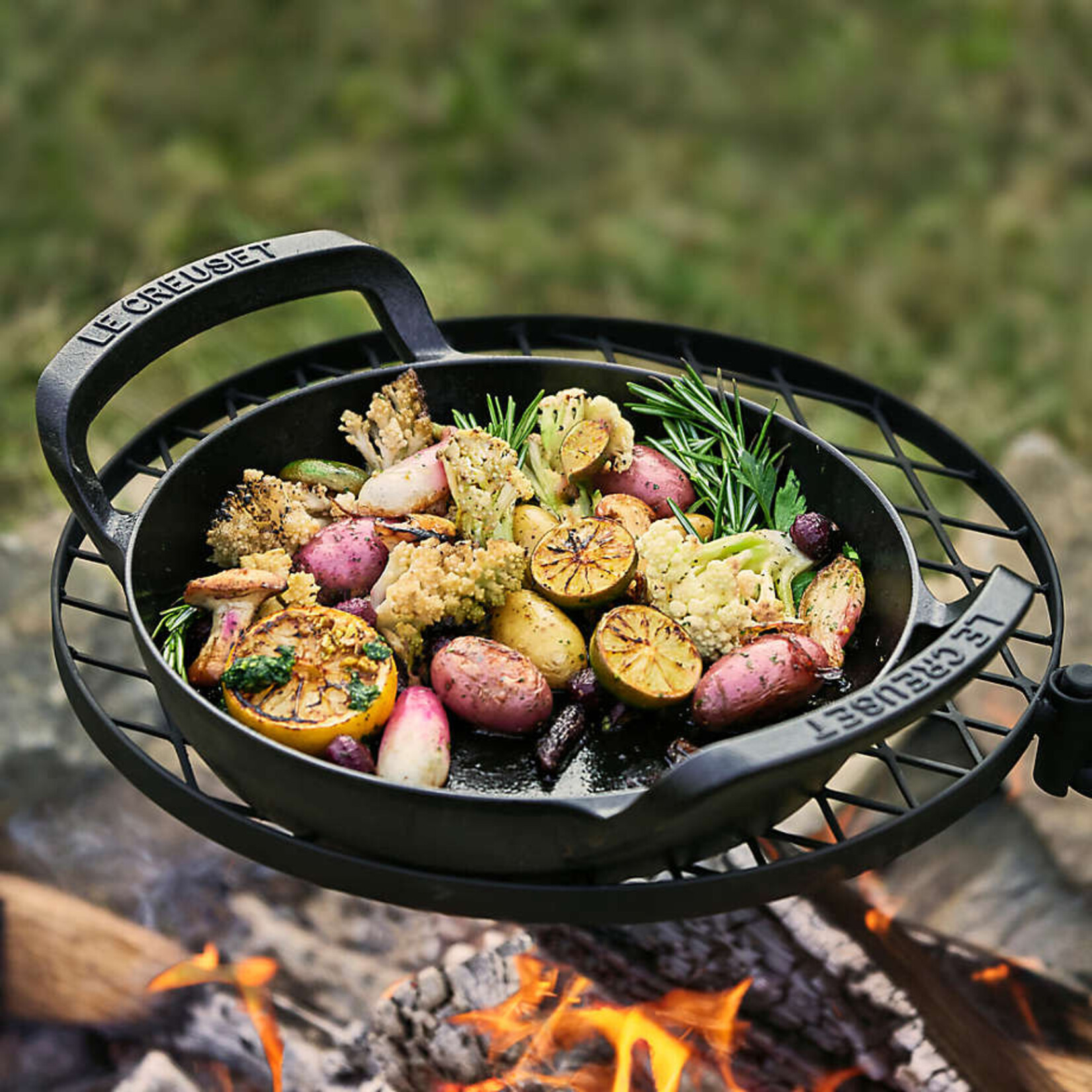 Le Creuset Alpine Outdoor Collection - Skillet (Matte Black), 10" | Le Creuset