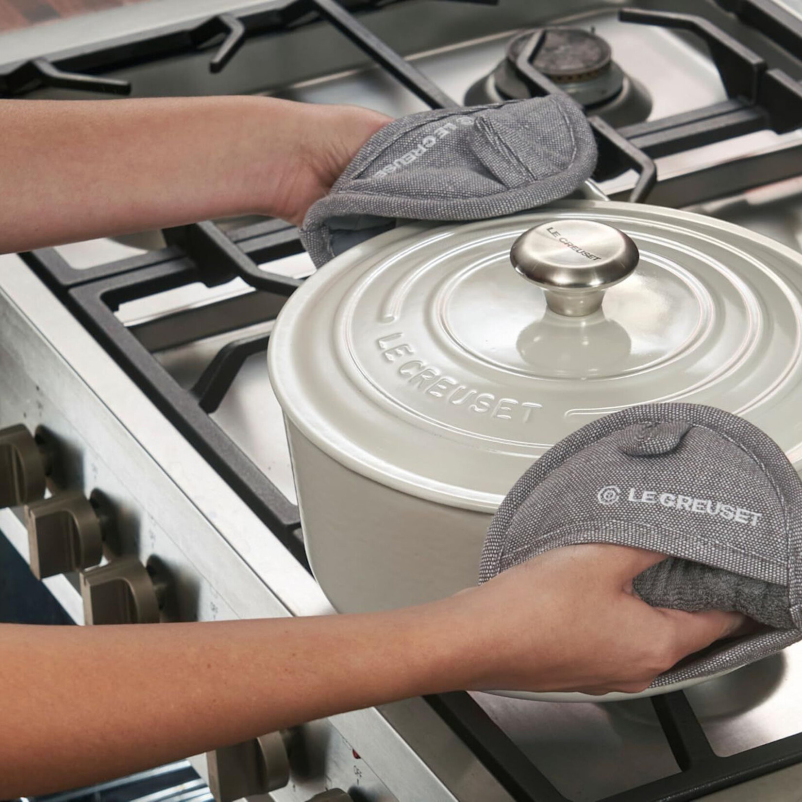 Le Creuset Set of 2 Pot Grips Noir