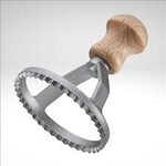Frieling Frieling - Pasta Casa Ravioli Stamp, Round, 3" dia.