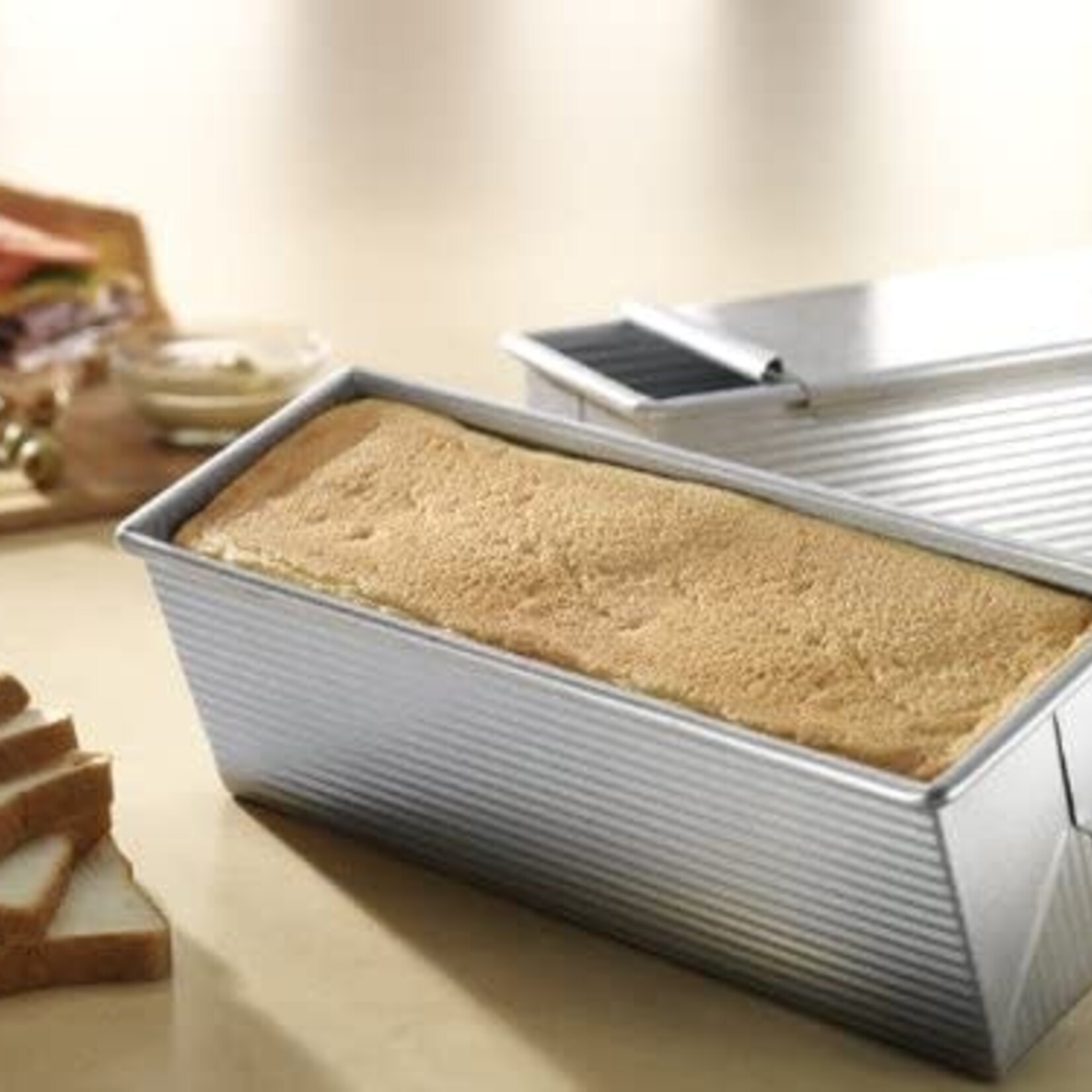 USA Pan Small Pullman Loaf Pan & Cover | USA Pan