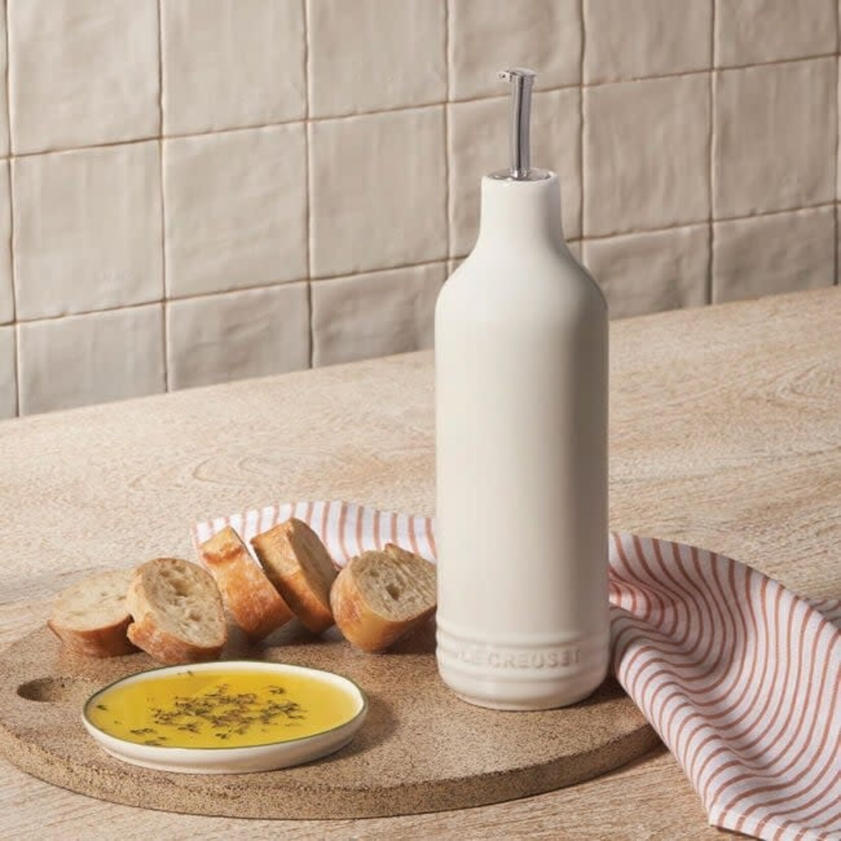 Le Creuset Signature Oil Cruet, Marseille 20 oz. | Le Creuset