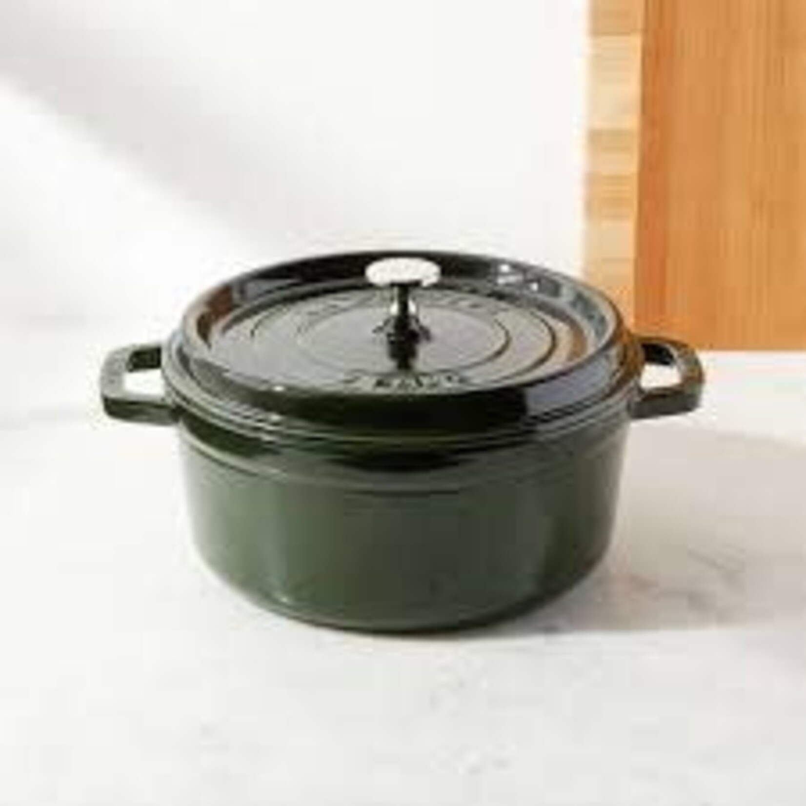 Staub 4-qt Round Dutch Oven - Basil | Staub