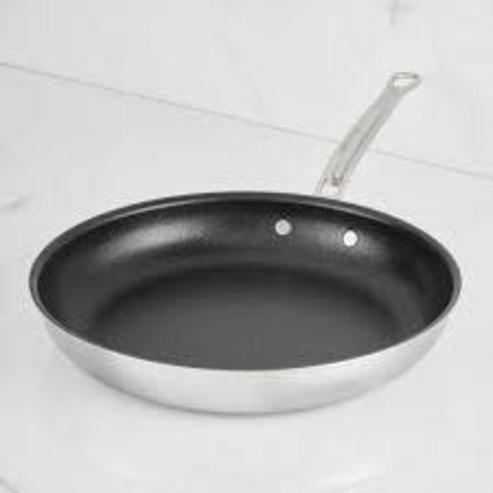 Hestan 12.5" Open Skillet with TITUM™ NS (32cm) - Probond Luxe Titum Nonstick | Hestan
