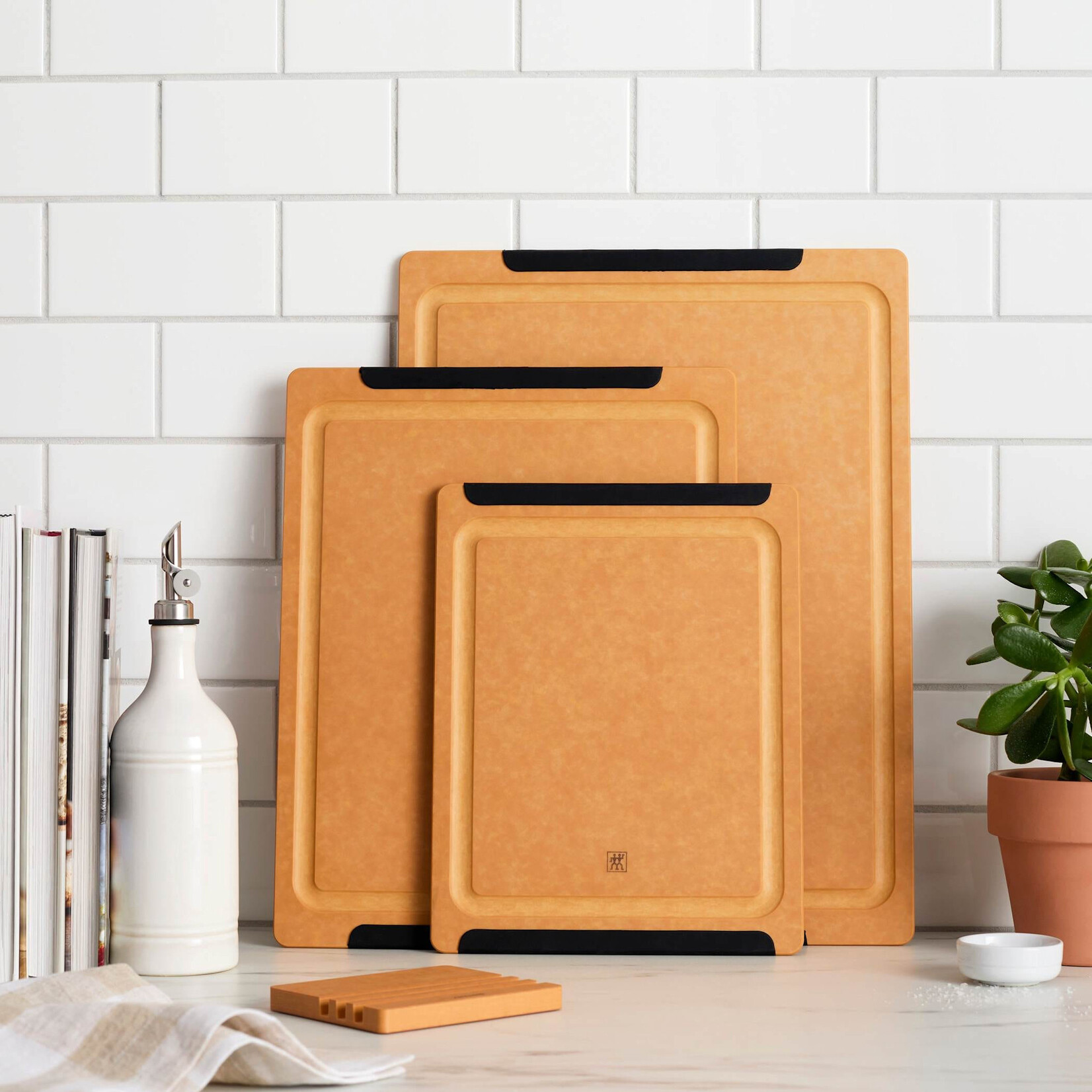 Zwilling Planter Fiber Cutting Board assortment with retail tower | ZWILLING