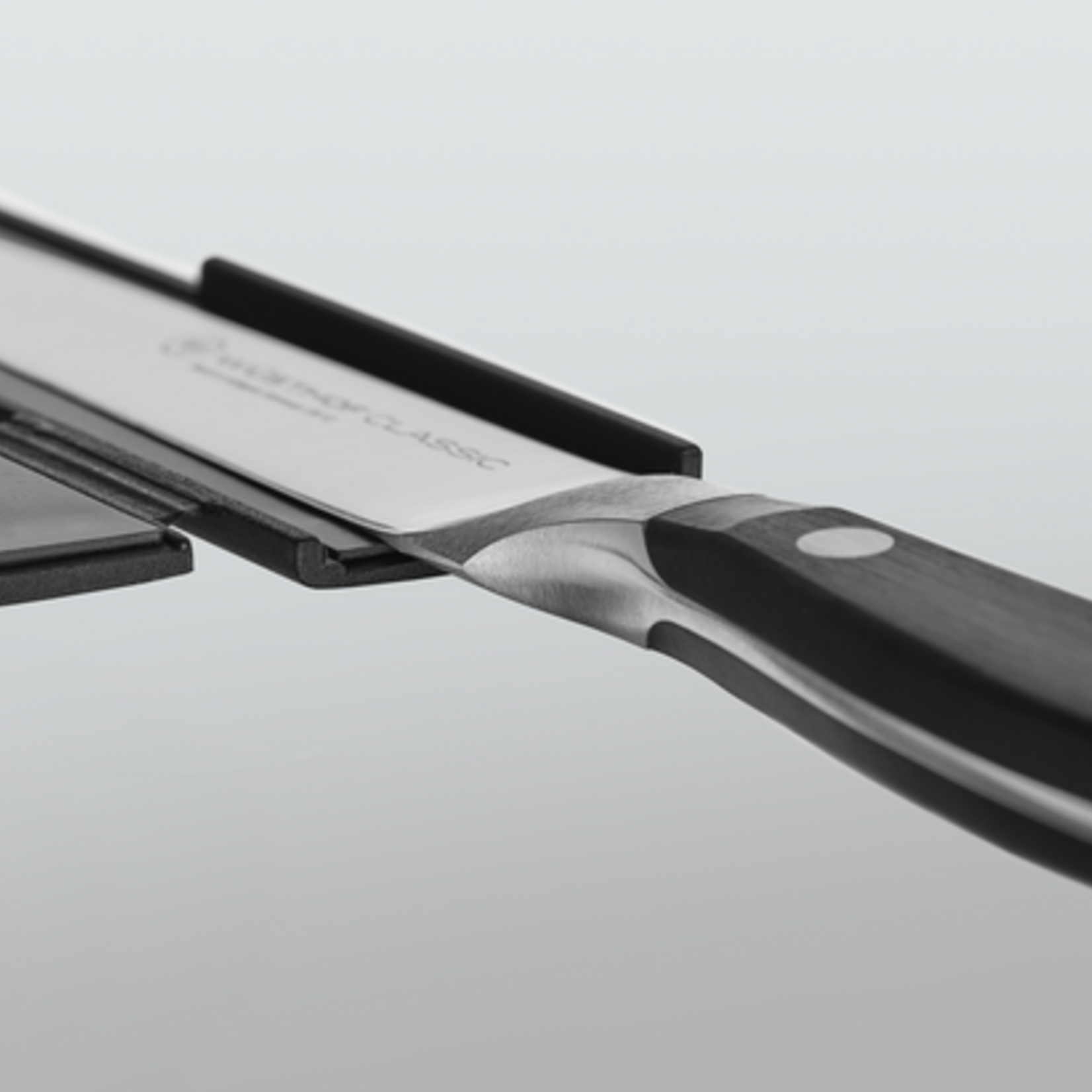 Wusthof Narrow Magnetic Blade Guard up to 10" - Knife Storage | Wusthof