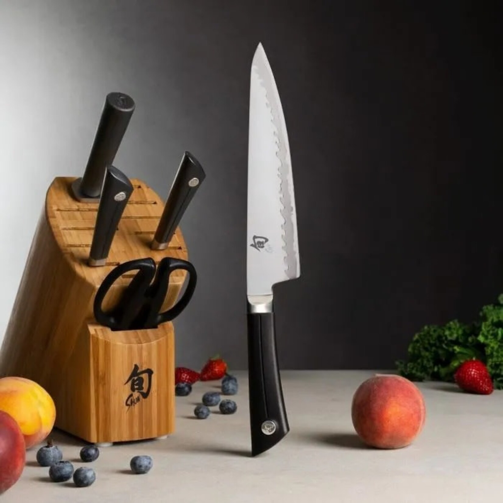 Shun Sora 6 Pc Basic Block Set: Paring 3.5", Utility 6", Chef's 8", Combination Honing Steel 9", Herb Shears and 13-Slot Bamboo Block.
