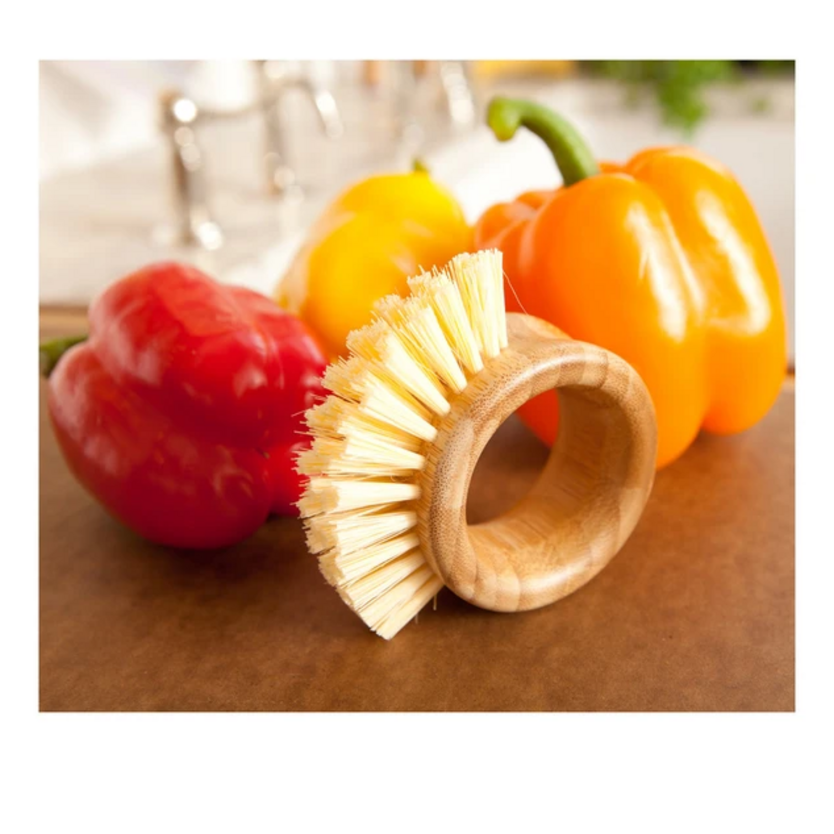 Full Circle The Ring Veggie Brush