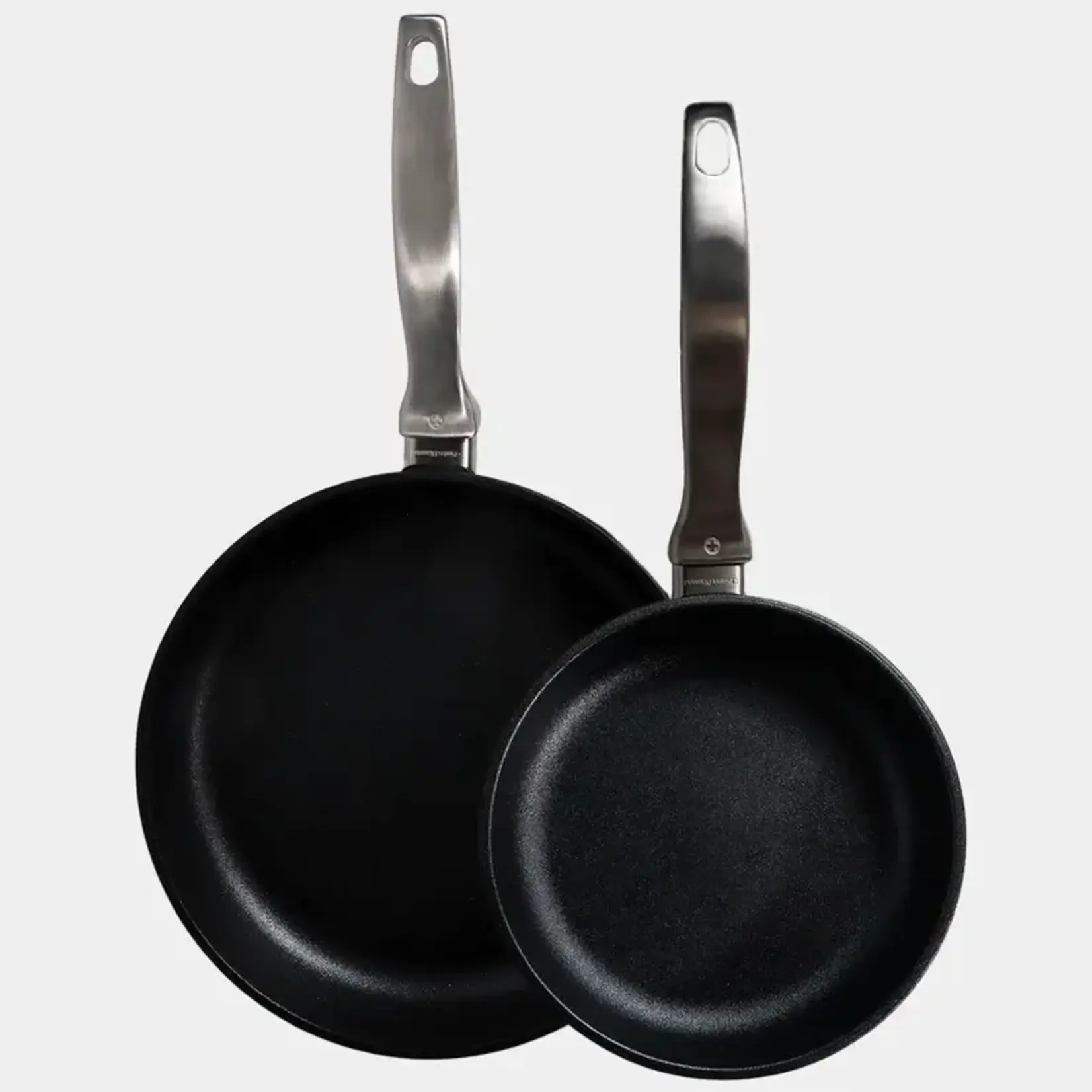 Swiss Diamond CXD 2 Induction Piece Set: Fry Pan Duo - 8" (20 cm) & 10.25" (26 cm) - (CXD6420i & CXD6426i) | Swiss Diamond