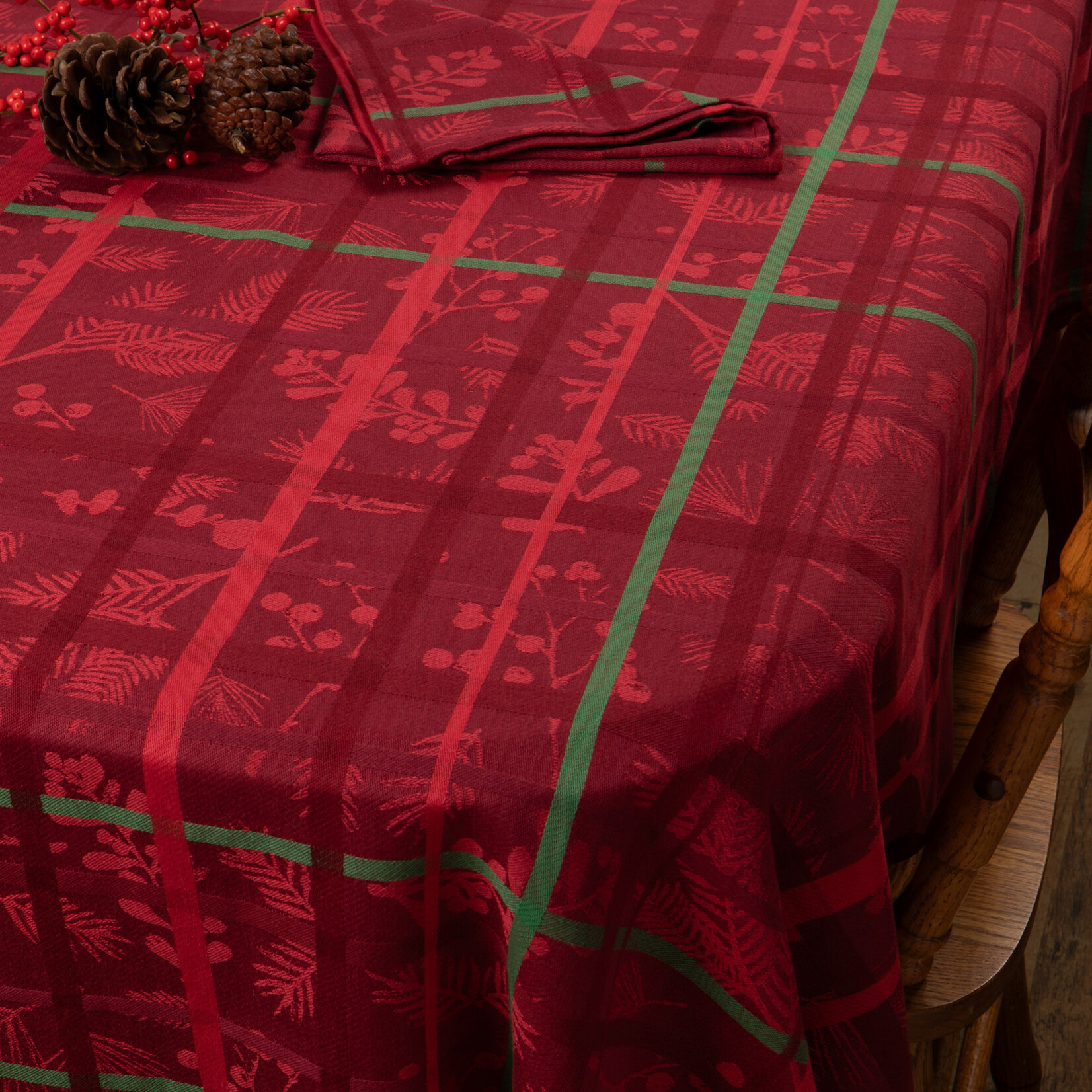 Danica Brands Jacquard Tablecloth 60 x 90 inch - Winterberry Christmas | Danica Brands