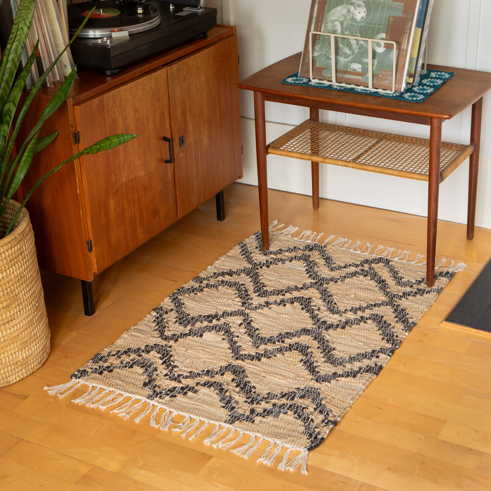 Danica Brands Rug 2 x 3 ft - Tetra Recycled Leather Chindi | Danica Brands