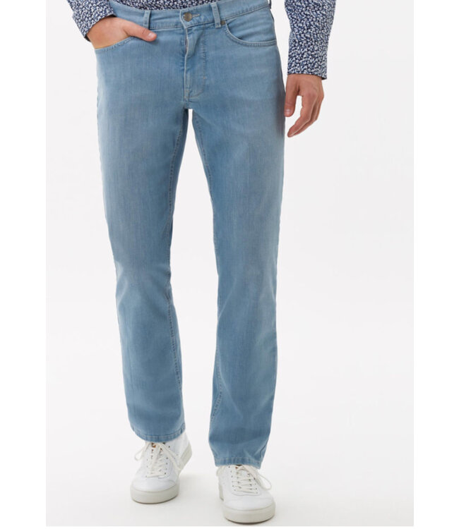 Modern Fit Light Denim Masterpiece Jeans