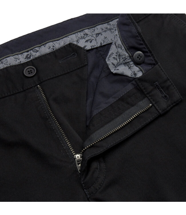 Modern Fit Black Casual Pants