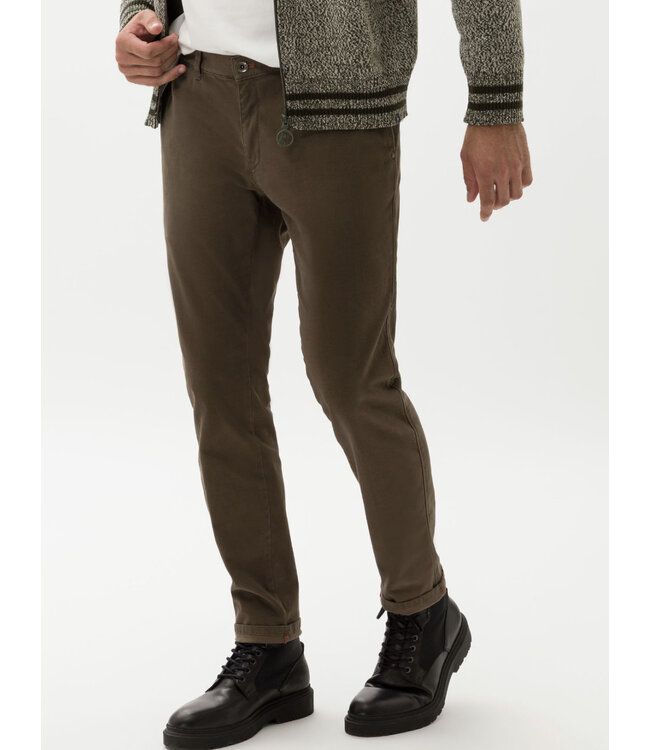 Slim Fit Nut Casual Pants