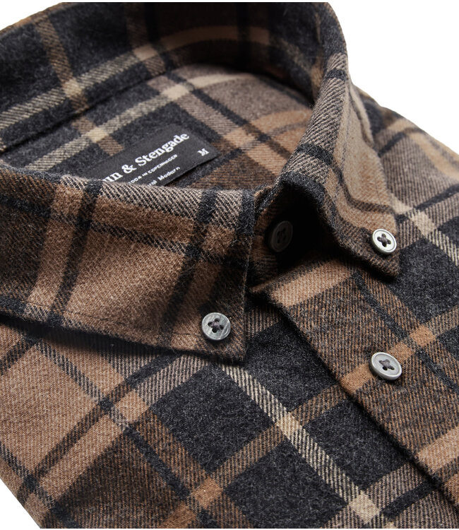 Modern Fit Brown Sarazen Plaid Flannel Shirt